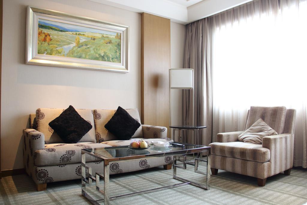 Harriway Hotel Chengdu Exterior photo